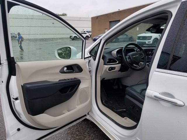 used 2021 Chrysler Pacifica car, priced at $25,400
