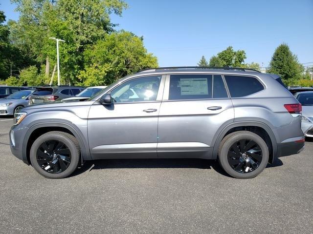 new 2024 Volkswagen Atlas car, priced at $45,592