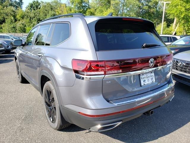 new 2024 Volkswagen Atlas car, priced at $45,592