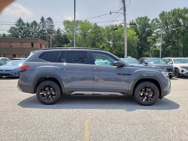 new 2025 Volkswagen Atlas car, priced at $47,745