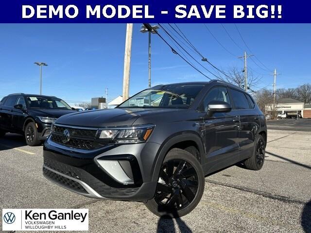 new 2024 Volkswagen Taos car