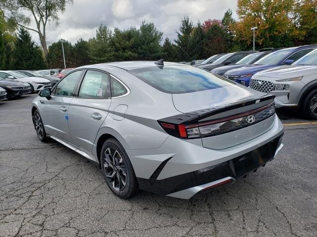 new 2025 Hyundai Sonata car, priced at $29,914