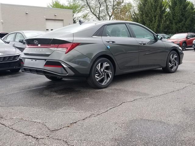 new 2025 Hyundai Elantra car, priced at $27,777