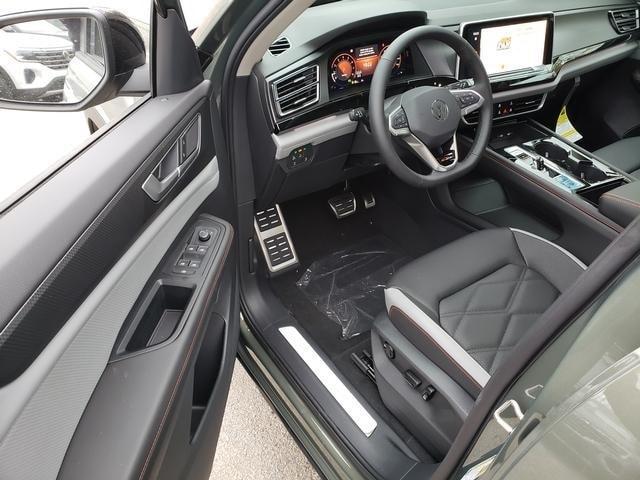 new 2025 Volkswagen Atlas car, priced at $48,055