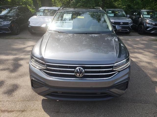 new 2024 Volkswagen Tiguan car, priced at $35,275