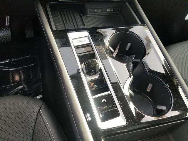 new 2025 Volkswagen Atlas car, priced at $49,936