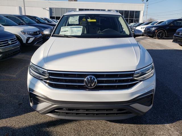 new 2024 Volkswagen Tiguan car, priced at $34,535