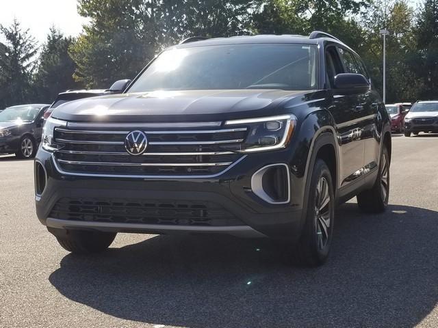 new 2025 Volkswagen Atlas car, priced at $39,077