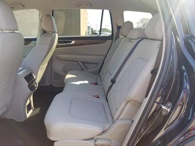 new 2025 Volkswagen Atlas car, priced at $39,077