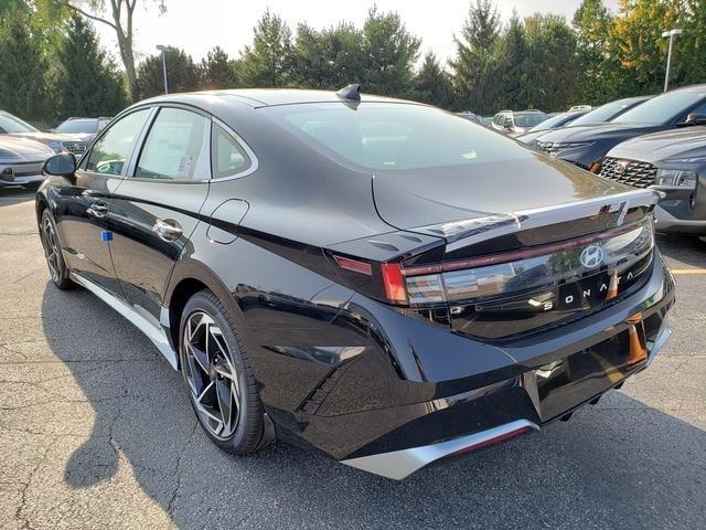 new 2024 Hyundai Sonata car, priced at $31,098