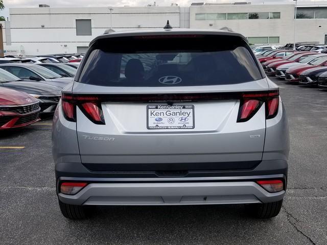 new 2025 Hyundai Tucson car, priced at $33,246