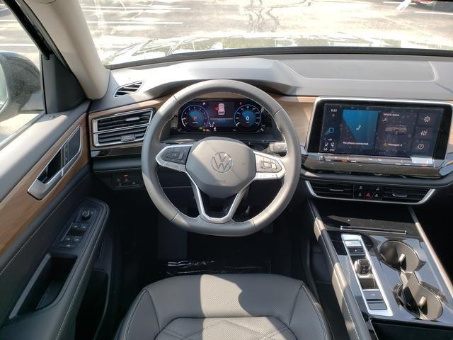 new 2025 Volkswagen Atlas car, priced at $46,925