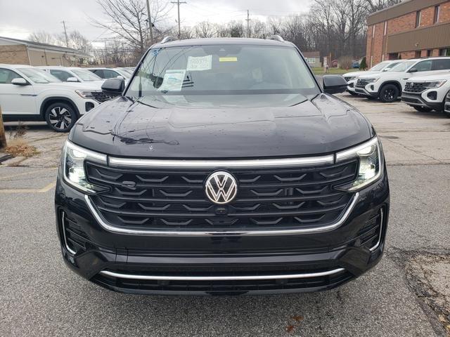 new 2025 Volkswagen Atlas car, priced at $53,967