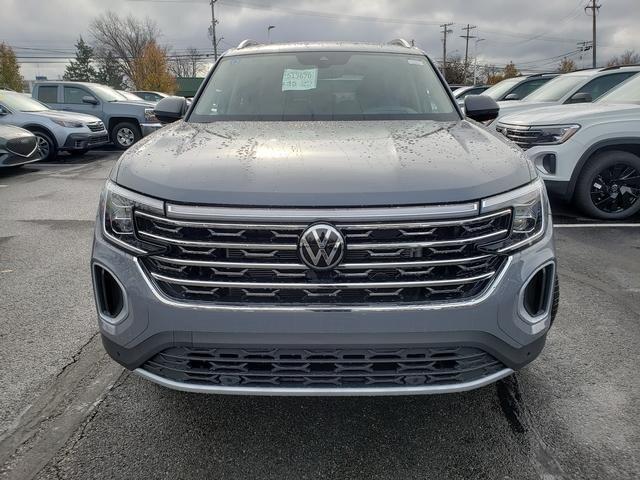 new 2025 Volkswagen Atlas car, priced at $49,738