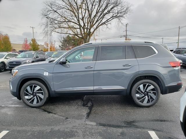 new 2025 Volkswagen Atlas car, priced at $49,738