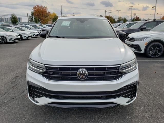 new 2024 Volkswagen Tiguan car, priced at $37,353