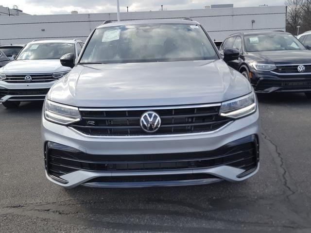 new 2024 Volkswagen Tiguan car, priced at $35,859