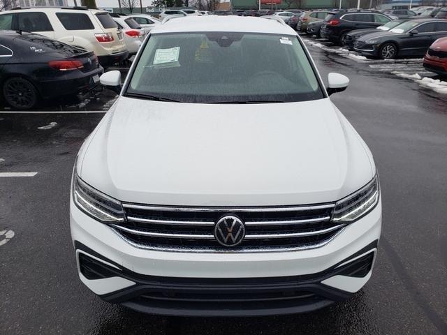 new 2024 Volkswagen Tiguan car, priced at $32,859