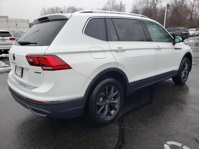 new 2024 Volkswagen Tiguan car, priced at $32,859