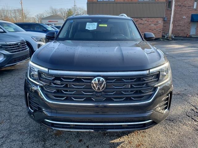 new 2025 Volkswagen Atlas car, priced at $54,738