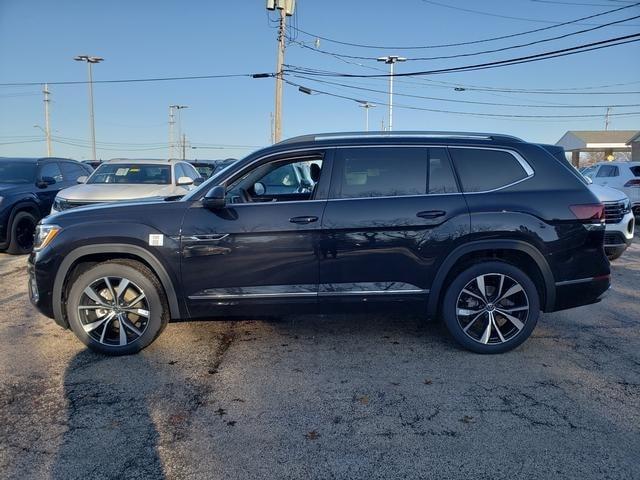 new 2025 Volkswagen Atlas car, priced at $54,738