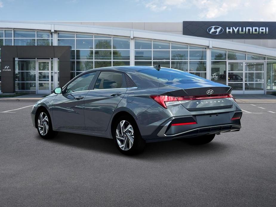 new 2025 Hyundai Elantra car, priced at $26,557