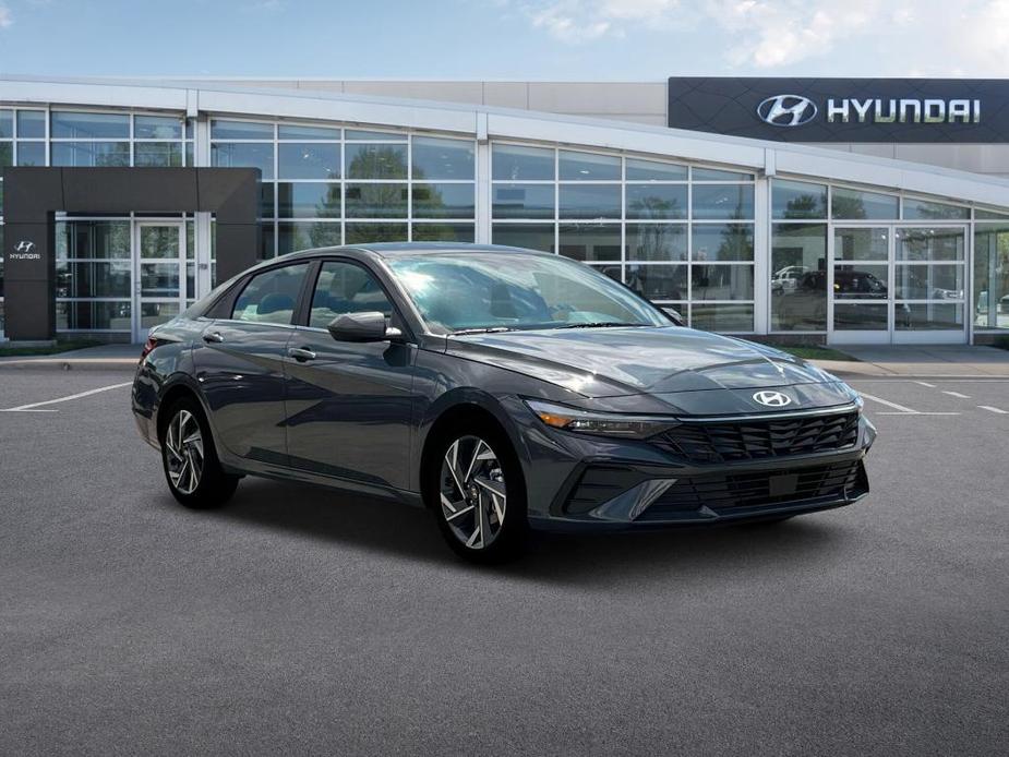 new 2025 Hyundai Elantra car, priced at $26,557