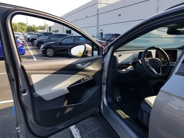 new 2025 Volkswagen ID.4 car, priced at $49,579