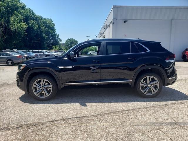 new 2024 Volkswagen Atlas Cross Sport car, priced at $50,046