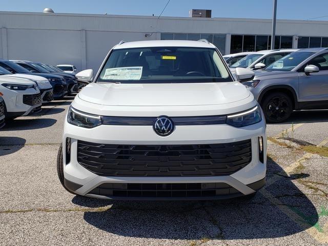 new 2025 Volkswagen Tiguan car, priced at $33,035