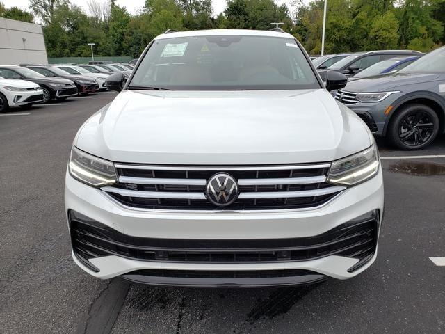 new 2024 Volkswagen Tiguan car, priced at $37,490