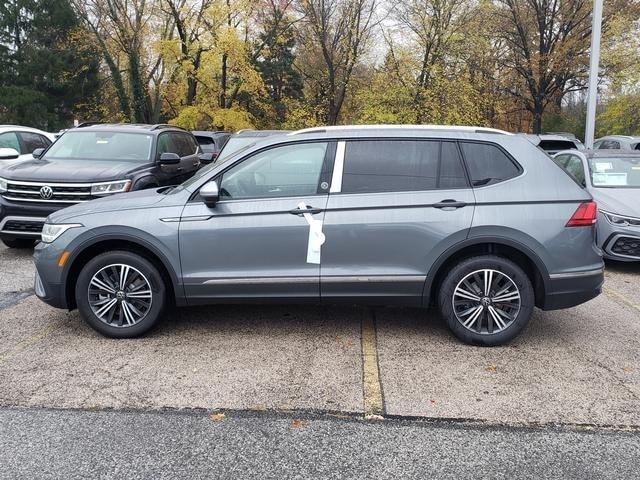 new 2024 Volkswagen Tiguan car, priced at $34,708