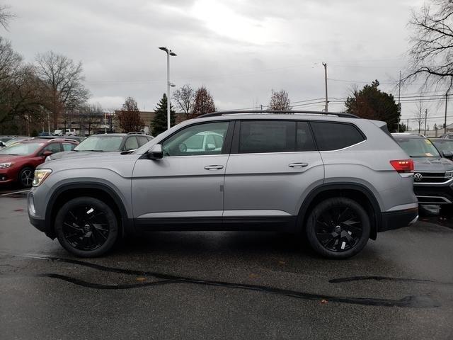 new 2025 Volkswagen Atlas car, priced at $47,560