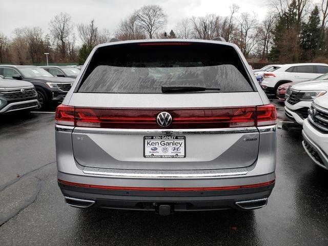 new 2025 Volkswagen Atlas car, priced at $47,560