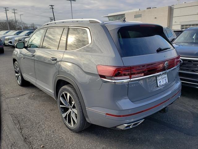 new 2025 Volkswagen Atlas car, priced at $55,175