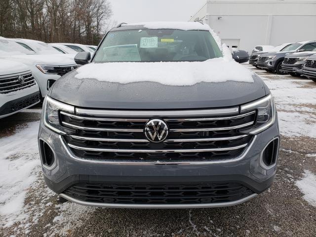 new 2025 Volkswagen Atlas car, priced at $45,670