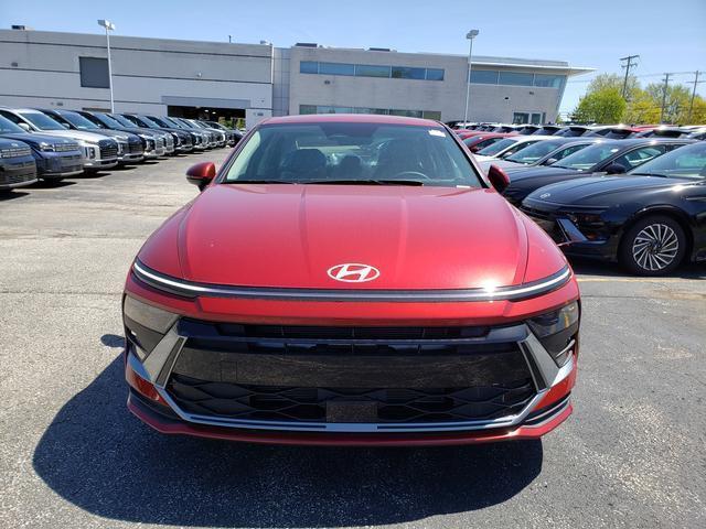 new 2025 Hyundai Sonata car, priced at $28,221