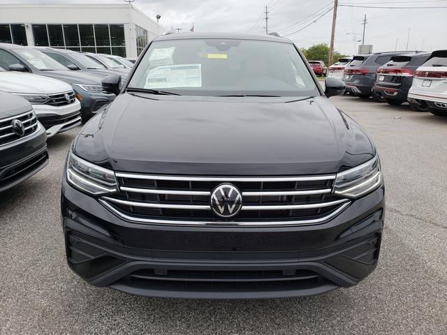 new 2024 Volkswagen Tiguan car, priced at $34,380