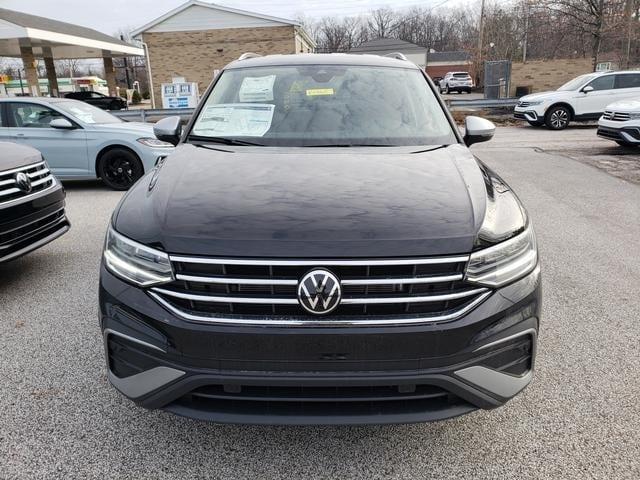 new 2024 Volkswagen Tiguan car, priced at $33,503