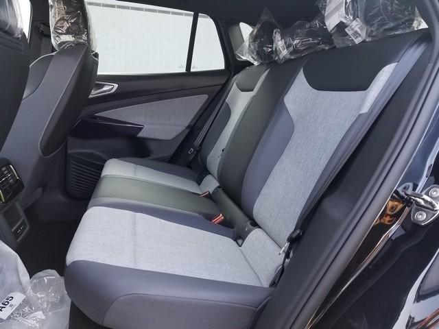 new 2025 Volkswagen ID.4 car, priced at $49,579