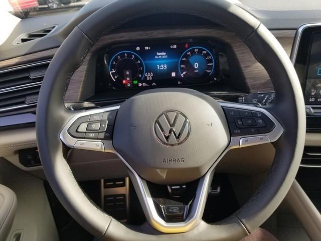 new 2025 Volkswagen Atlas car, priced at $54,577