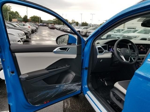 new 2025 Volkswagen Taos car, priced at $33,733