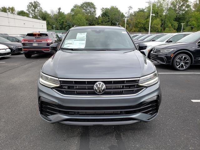 new 2024 Volkswagen Tiguan car, priced at $37,111