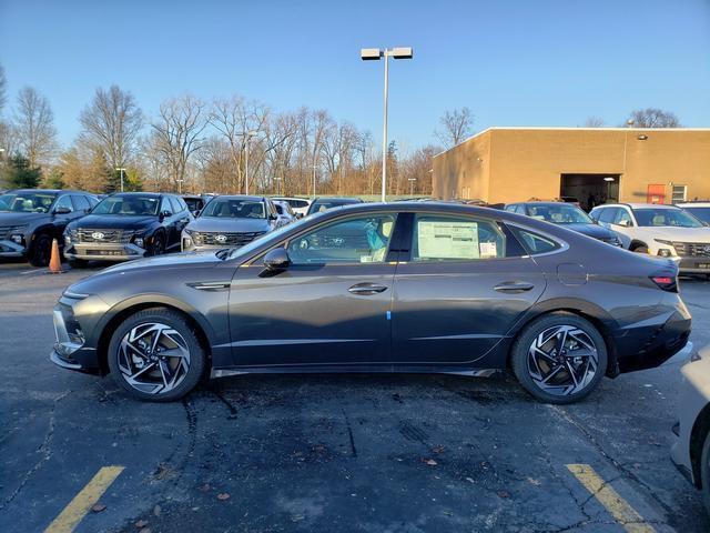 new 2025 Hyundai Sonata car, priced at $31,313