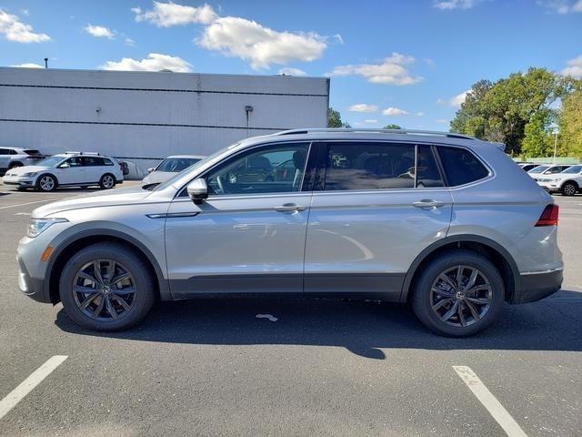 new 2024 Volkswagen Tiguan car, priced at $35,102