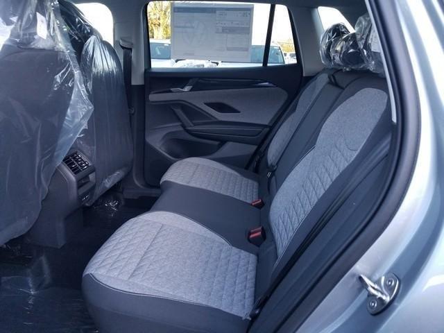 new 2025 Volkswagen Tiguan car, priced at $33,697