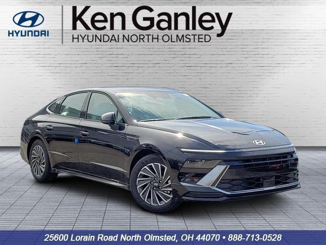new 2025 Hyundai Sonata Hybrid car