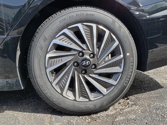 new 2025 Hyundai Sonata Hybrid car, priced at $32,031