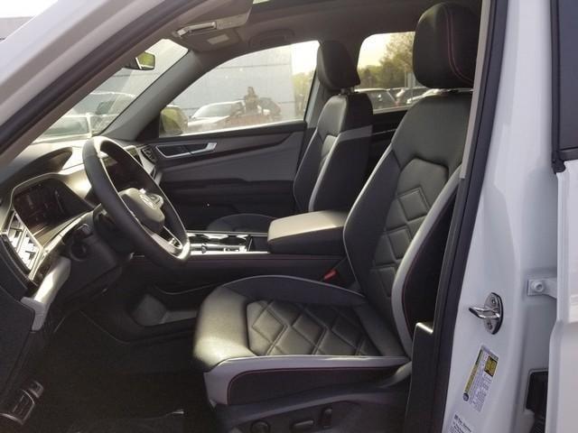 new 2025 Volkswagen Atlas car, priced at $47,906