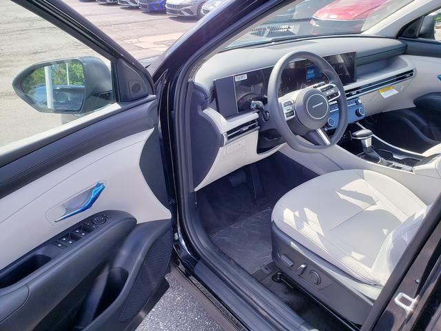 new 2025 Hyundai Tucson car, priced at $32,938